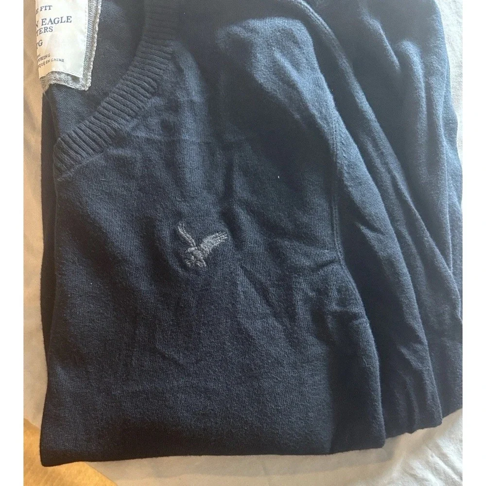 American Eagle Vintage Fit Men's V Neck Sweater Size‎ XL Navy Preppy Academia